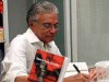 Edgard de Assis Carvalho, em lançamento de um dos seus livros (Foto Divulgação)