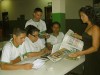 Alunos elaboram próprio jornal (Foto: Divulgação)