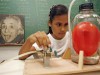 Jovens estudantes têm a oportunidade de entender os princípios e conceitos da Física (Foto: Ricardo Oliveira)