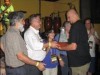 Robinson Botero-Arias recebe prêmio (Foto: Divulgação)