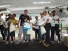 Representantes institucionais com um dos vencedores do concurso (Foto: Salete Lima)