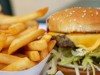 Alimentos gordurosos são potencializados pelas propagandas de TV (Foto: Divulgação)
