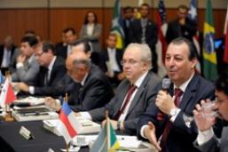 Imagem da notícia - Governador Omar Aziz defende que Rio+20 dê voz aos habitantes da floresta