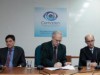 Secretário do MCTI e fabricantes assinam contrato, na presença do diretor do Cemaden (Foto: Augusto Coelho/Ascom do MCTI)