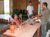 Produção de artesanato no CVT de Cabo de Santo Agostinho (Foto: Reprodução)