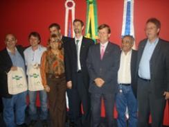 Imagem da notícia - Embrapa recebe homenagem da Aleam pelos 40 anos