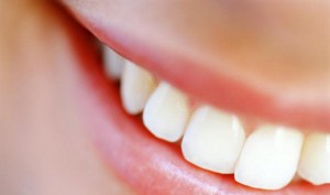 Imagem da notícia - Pesquisa que avaliou perda precoce de dentes de leite recebe Menção Honrosa em Brasília