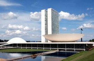 Imagem da notícia - Comissão debate projeto de lei que incentiva o desenvolvimento científico