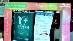Estande da exposição Ciência na Feira da Fapeam. (Foto: Denison Silvan)