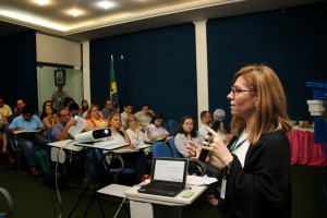 Diretora Técnico-Científico da FAPEAM, Andrea Waitcham, ressalta a importância do RH-INTERIORIZAÇÃO. Foto: Érico Xavier.