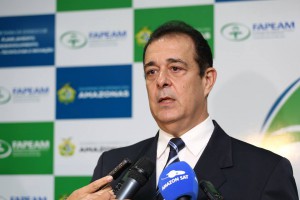 Diretor-presidente da FAPEAM, René Levy Aguiar, fala sobre a premiação. (Foto: Érico Xavier/Agência FAPEAM)