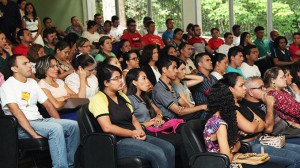 O evento contou com a participação de aproximadamente 200 pessoas