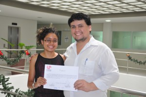 Bolsista da Fapeam é premiada