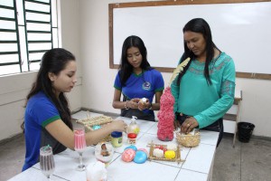 Imagem da notícia - Projeto do PCE transforma química em arte