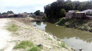 Imagem da notícia - Bolsistas do PCE levam ação de educação ambiental à comunidade da Zona Leste de Manaus