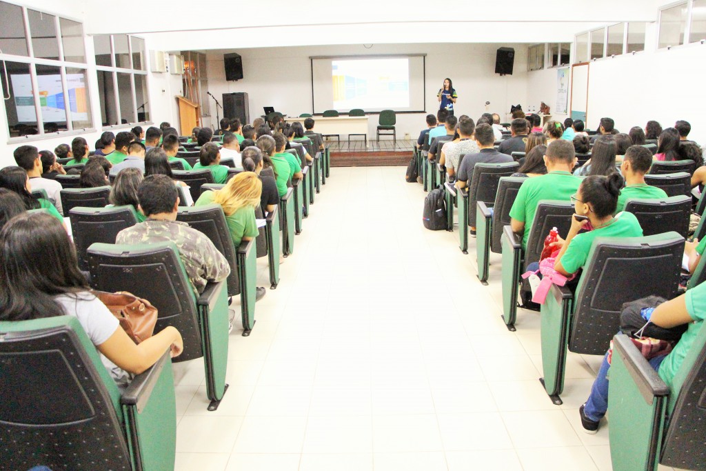 Apresentaçäo do Centelha Amazonas- Ufam-Parintins