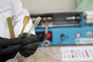 Imagem da notícia - Pesquisa apoiada pela Fapeam desenvolve materiais resistentes ao SARS-Cov-2