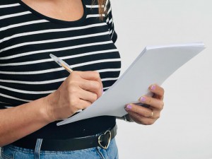 Imagem da notícia - Pesquisa mapeia programas de atenção básica em saúde para mulheres lésbicas e bissexuais