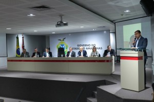 Imagem da notícia - Em abertura de fórum, Wilson Lima anuncia R$ 5 milhões para apoiar ciência, tecnologia e inovação na Amazônia Legal