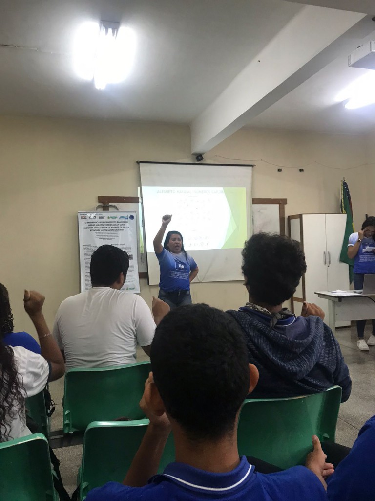 Fapeam. Projeto foi amparado pelo Programa Ciência na Escola. Foto. Acervo Ana Ivanilda(1)