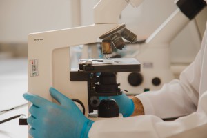 Imagem da notícia - No Amazonas, pesquisa analisa condição genética em pacientes para tratamento eficaz da malária