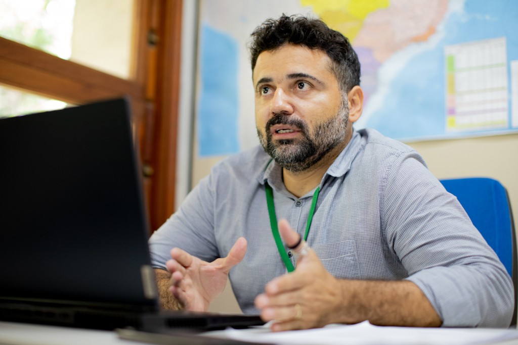 FAPEAM. Segundo o pesquisador, os modelos são estimativas hipotéticas baseadas em dados observados e podem ser utilizados para compreender a evolução e as consequências do desmatame