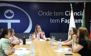 Imagem da notícia - Pesquisadoras representantes da SBPC Regional Amazonas visitam a Fapeam