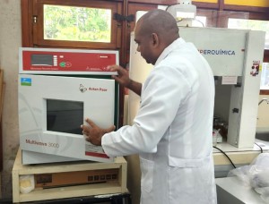 Imagem da notícia - Com apoio do Governo do Amazonas, equipamentos de laboratórios recebem manutenção para continuidade de pesquisas