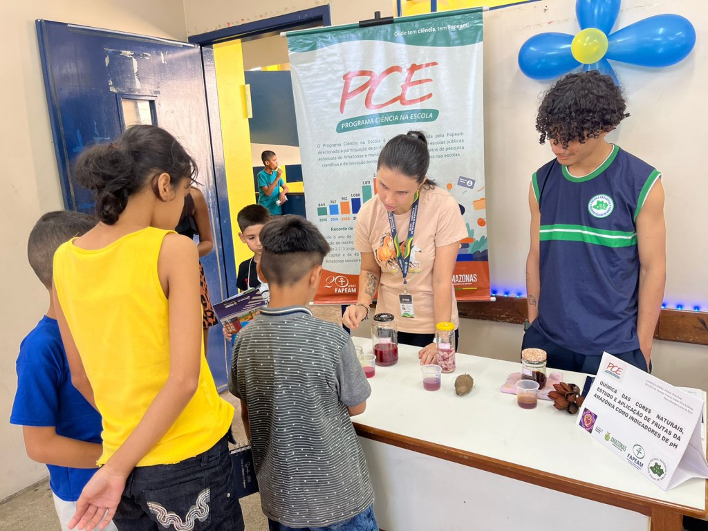 Projeto Química das Cores é apresentado pela Fapeam durante Governo Presente-Fotos-Fapeam