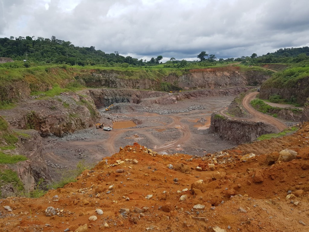 FAPEAM_ Estudo geológico e tecnológico das rochas _ ACERVO DA COORDENADORA _ RIELVA DO NASCIMENTO (1)