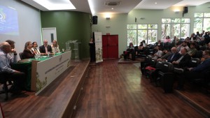 Imagem da notícia - Seminário G-20: Fapeam coordena debate sobre inovação e cooperação internacional para preservação da Amazônia