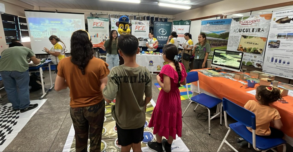 Fapeam apresenta projetos na área de aquicultura em ação do Governo Presente-Fotos- Esterffany Martins-Fapeam (1)