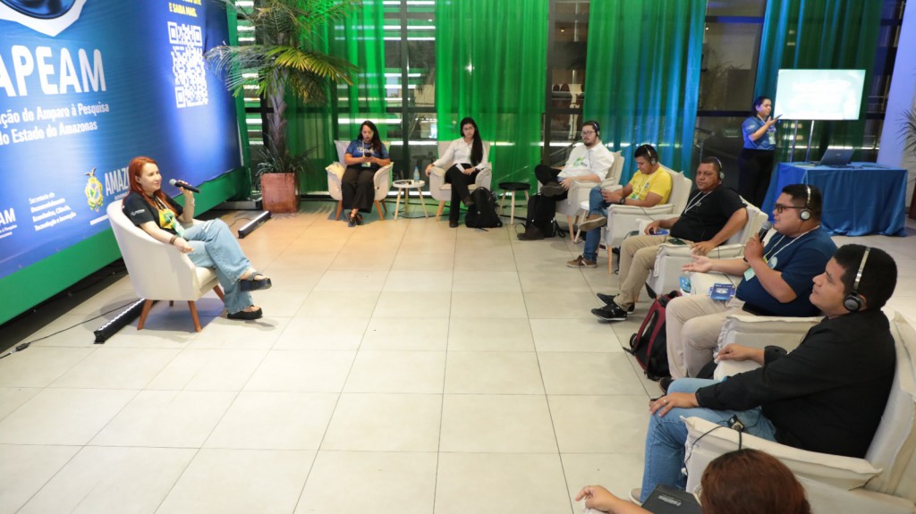 Fapeam apresenta projetos na área de biotecnologia e novos materiais em conferência no Vasco Vasques-Ayrton Lopes-Fapeam (2)
