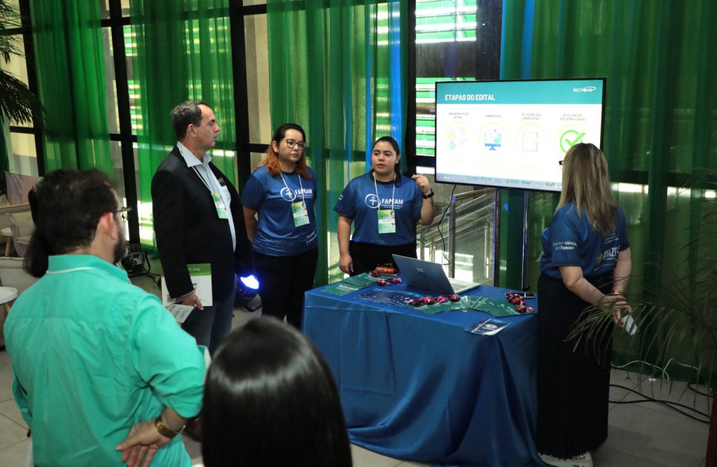 Fapeam apresenta projetos na área de biotecnologia e novos materiais em conferência no Vasco Vasques-Ayrton Lopes-Fapeam (4)