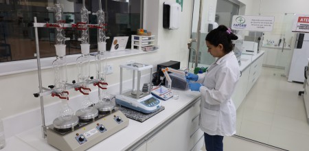 Melhoria_da_infraestrutura_de_laboratorio_em_Tefe_Fotos_Acervo_Joao_Valsecchi_1