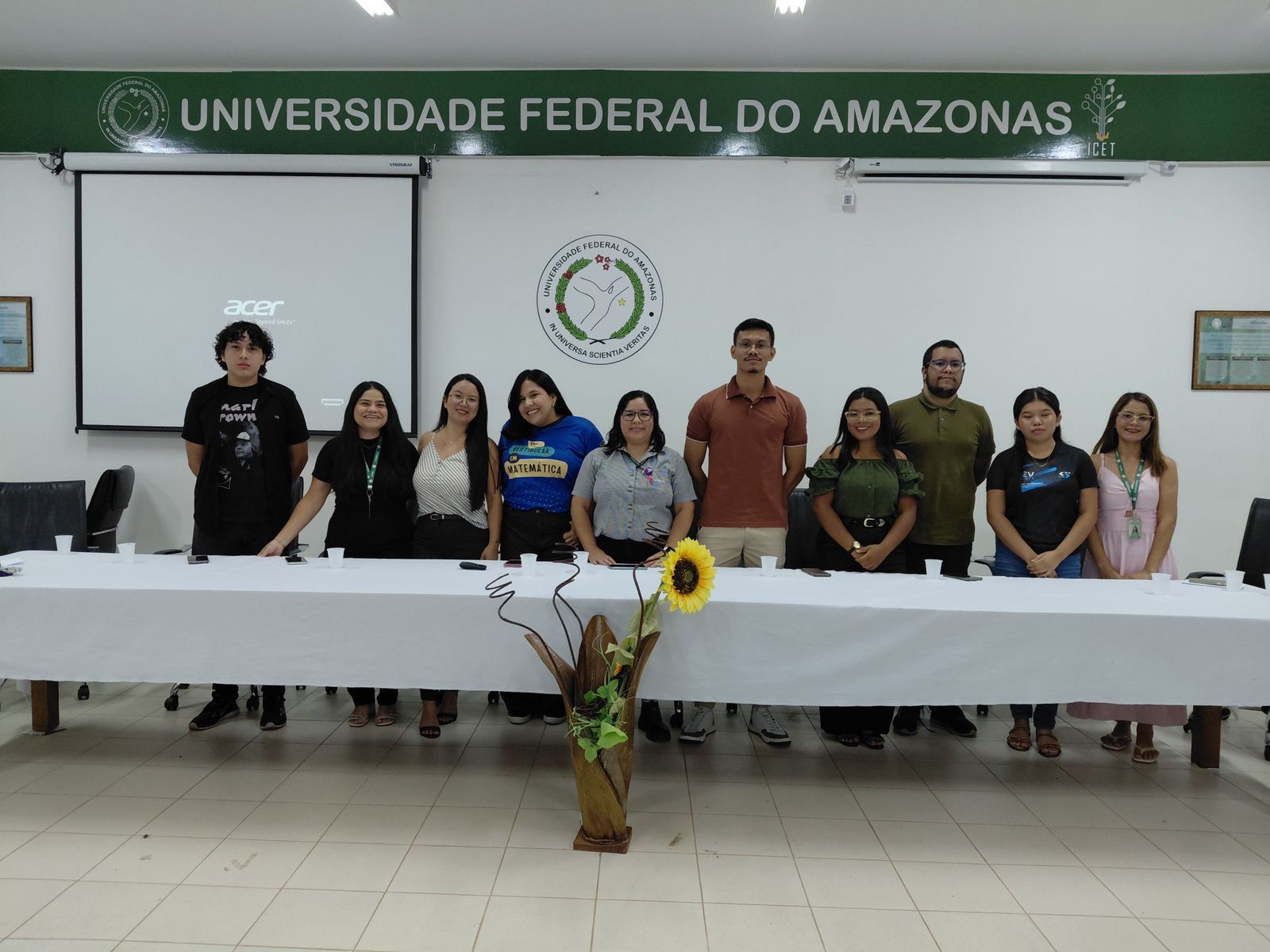 FAPEAM _ Puxirum Acadêmico VIII Semana do Ensino de Ciências – Matemática e Física _ FOTO_ Acervo de Silvina Paola Gómez Martínez (3)